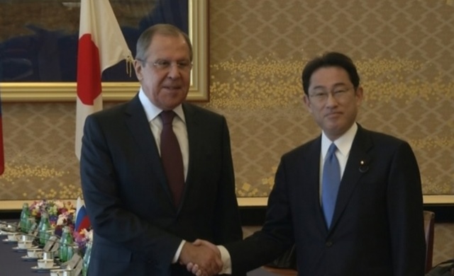 Fumio-Kishida-_-Sergey-Lavrov.jpg