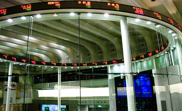 Tokyo_stock_exchange.jpg